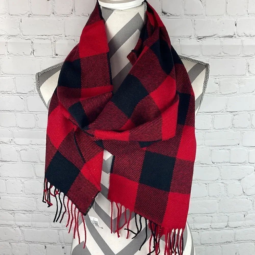Old Navy Red and Black plaid Scarf NWT